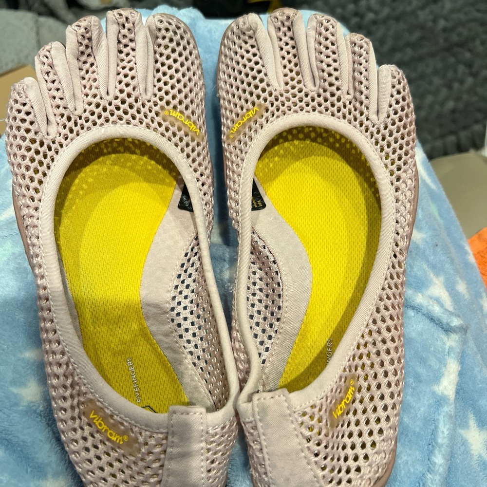 Vibram Pink and Yellow Swim Shoes with Breathable Design